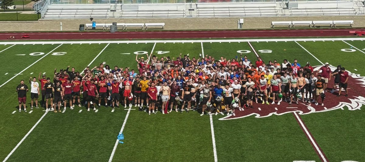 NSUWolves_FB's tweet image. Over 150 young men COMPETED at Camp yesterday! There was a ton of juice in Dacotah Bank Stadium!
Thank you for making the Wolves Football Prospect Camp the best single day camp in the NSIC!
#GoWolves #OurWay