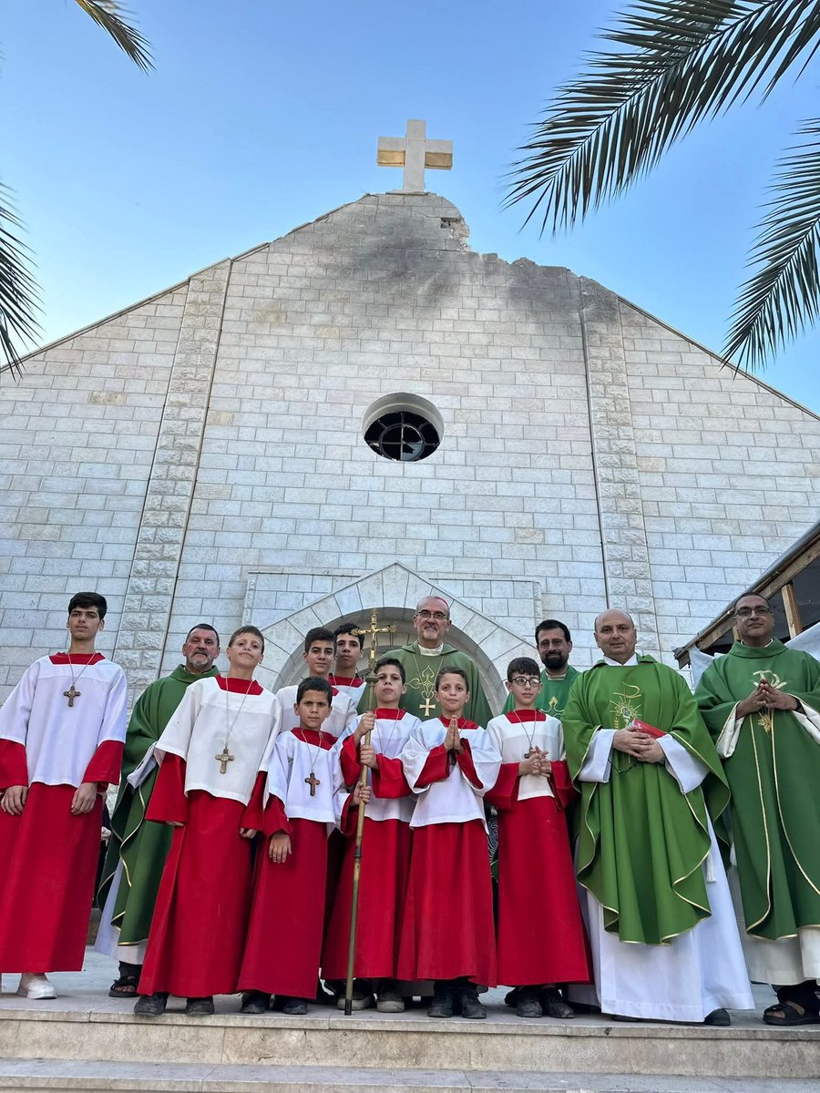 iraqschristians's tweet image. God bless Cardinal Pizzaballa for visiting his flock and God bless all the Palestinian Christians taking refuge at the Holy Family Catholic Church in Gaza. We are deeply saddened by the Israeli military attack on the Catholic Church in Gaza resulting in the deaths of 3 Christians…