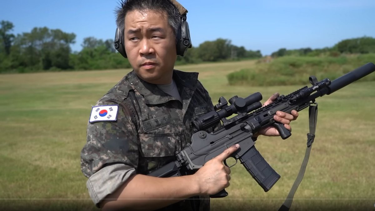 TacticalHoshino's tweet image. this guy looks just like my company first sergeant