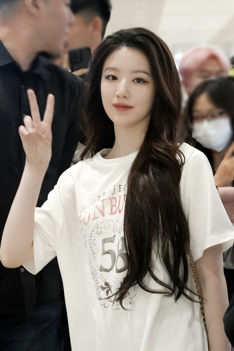 Ccheng_H8's tweet image. 250720 ICN
수고했어ㅠ🤎
#슈화 #SHUHUA #舒華
 #아이들 #idle