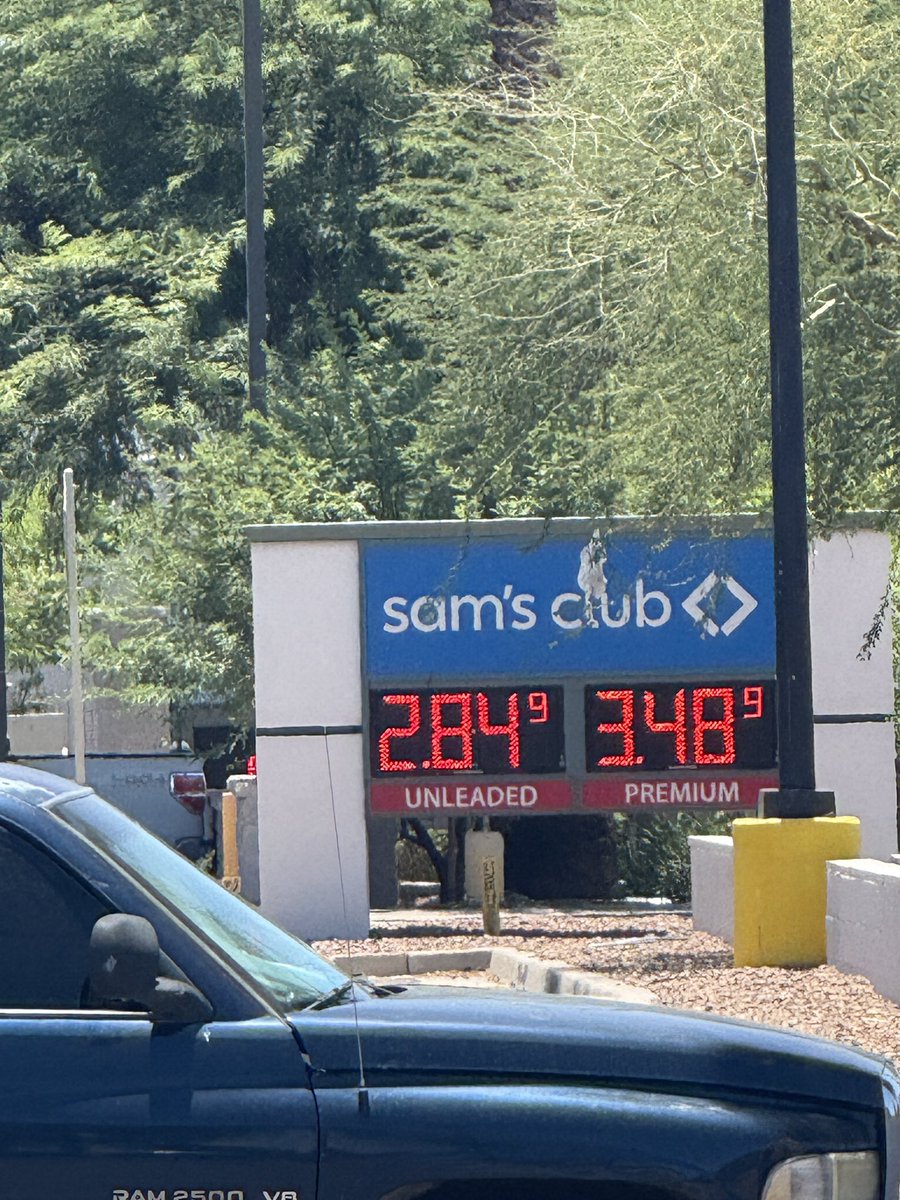 Nisam pogledao cijenu goriva ima godina dana bar 🤷🏻‍♂️🤣