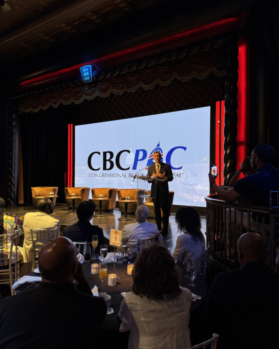 kenmartin73's tweet image. Thank you @CBCPAC for having me at your 2025 New York Retreat.
We all share the same goals: winning the midterms, flipping the House of Representatives blue, and upholding our democracy.
Let's get it done.