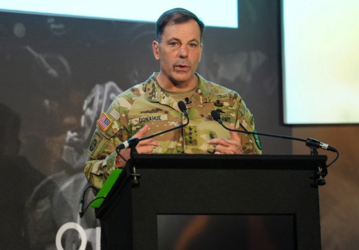 MrOrcinator's tweet image. 🇺🇸🇺🇦🇷🇺 United States military General, Christopher Donahue, says #NATO could take #Russia’s Kaliningrad ‘faster than ever’.
#UnitedStates
#Ukraine