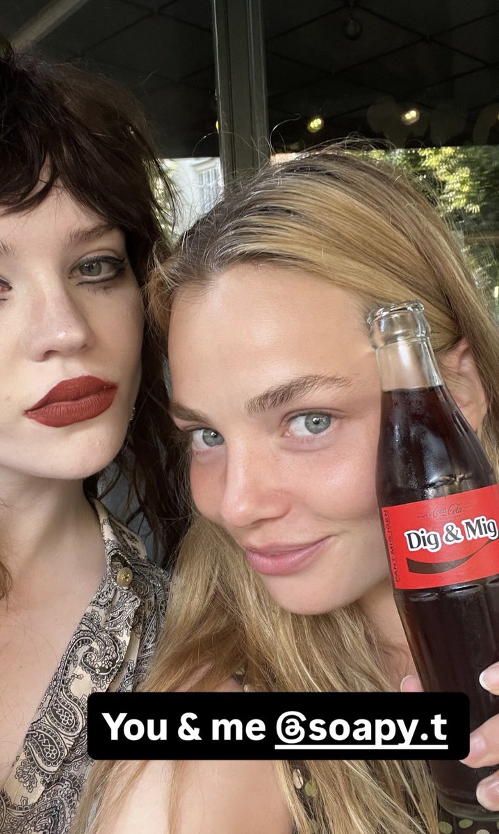 ArchiveSoapy's tweet image. New photo of Sophie Thatcher and Kristine Froseth 💌