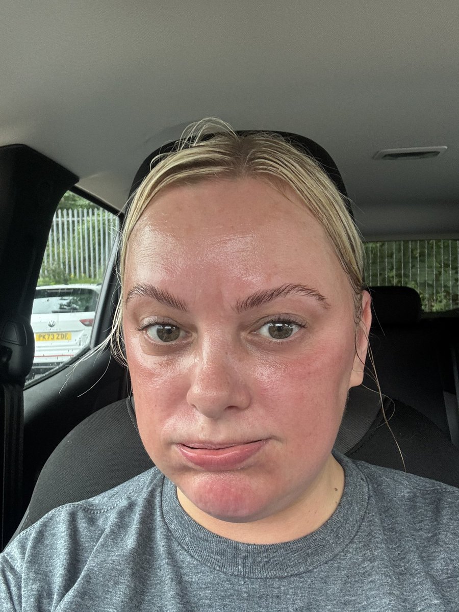 rachaelnolegs tweet media