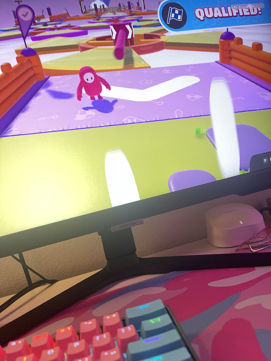 Playing Fall Guys! Come join the fun
Twitch.tv/Bridgette8