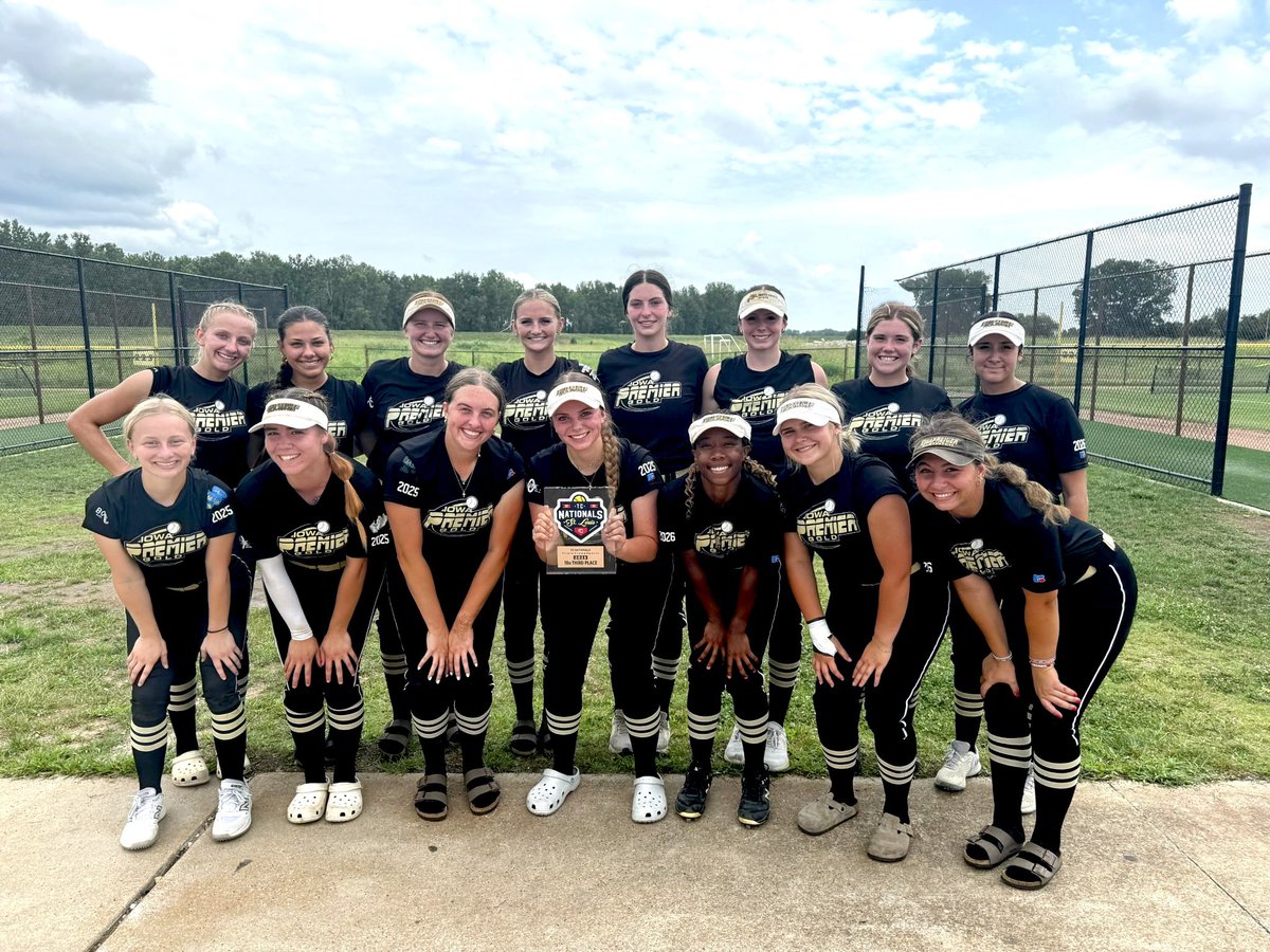 My 18u IPF National team took 🥉 place in the CHAMPIONSHIP division at the <a href="/triplecrownspts/">Triple Crown Sports</a> nationals in St. Louis this week! 44 teams battled over the four days. So proud of my team! Two days back home in Colorado, and then off to Indiana for the <a href="/thealliancefp/">The Alliance Fastpitch</a> Nationals!