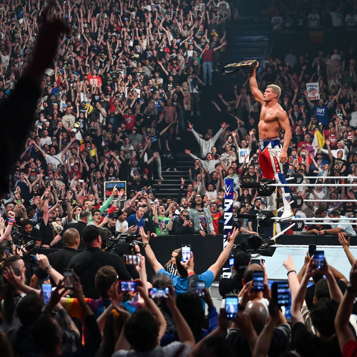 Cody Rhodes :

"Je suis vraiment fier qu'après WrestleMania 40, on ait fait ce PLE en France devant la plus grande foule que le catch ait jamais connue."

(Cody Rhodes à Justin Barrasso)