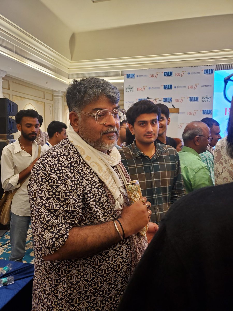 ताऊवाद ज़िंदाबाद ✊