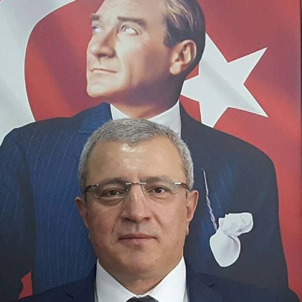 Ah be Whatsapp durumda görüp öğrendim.
Ruhun şad mekanın cennet olsun Ulvi amcacım #UlviBatu selam söyle babama...😔
Evvel gidenlere selam ola🤲