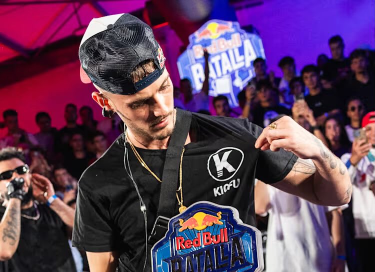 GxlDeNahuel's tweet photo. Don Javier Bonet González, el mejor freestyler de todos los tiempos.

Y quien lo quiera discutir que me coma los cojones. https://t.co/djzg8rtFHx