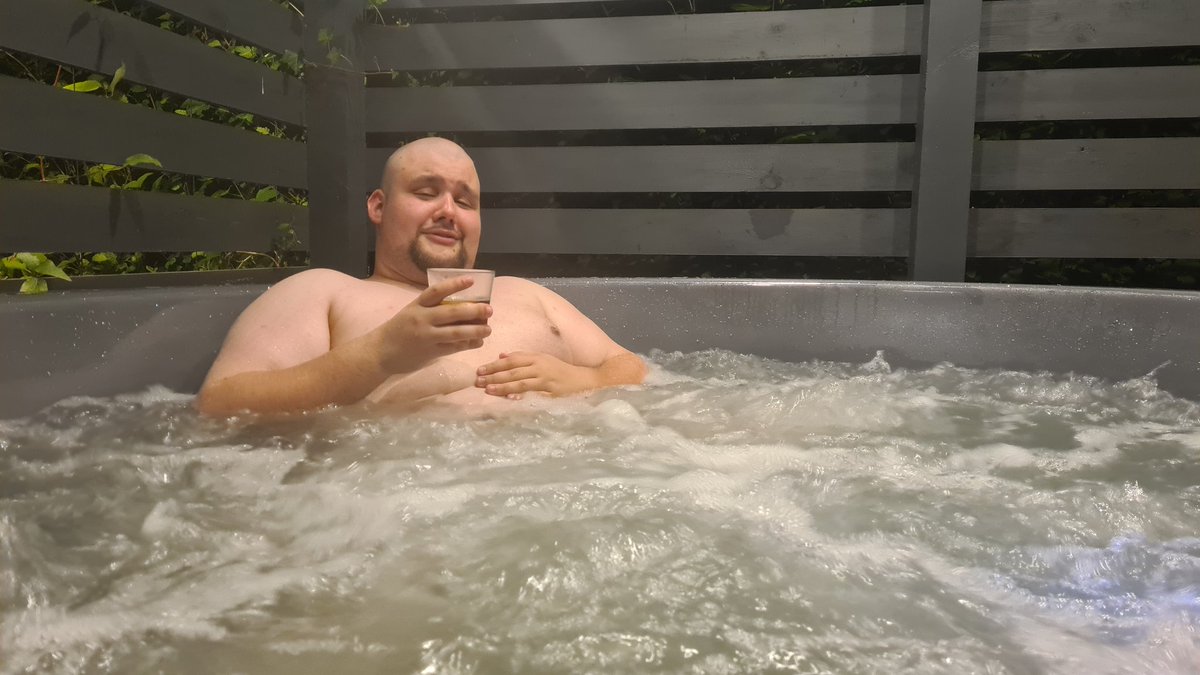 Mikołaj Silv4n Sinacki tweet media