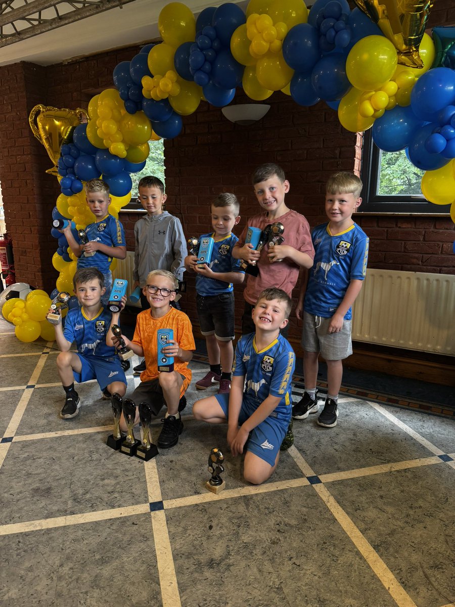 ✨ Laura Turnbull ✨ tweet media