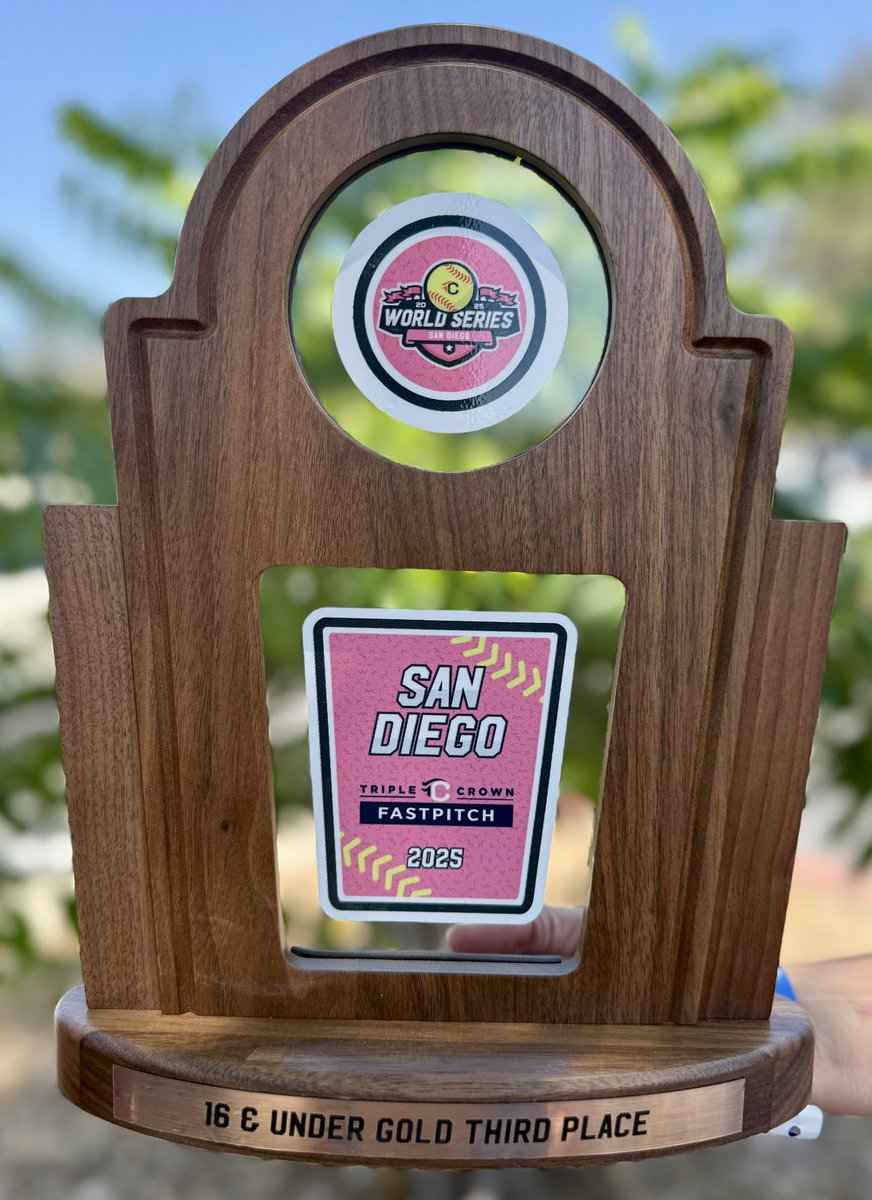 We’re bringing home hardware!!! 💪 Out of 42 talented teams, we battled hard &amp; walked away with 3rd place in the <a href="/TCSFastpitch/">TC Fastpitch</a>  San Diego World Series! This crew never quits &amp; always finds a way to battle 💪 all the way to the end! Proud is an understatement. 🥎🔥<a href="/AFA_softball/">Advanced Fastpitch</a>