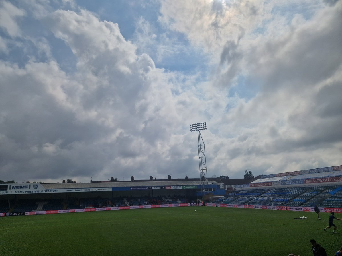 ChloePower99's tweet image. First time going to @TheGillsFC shame about the score but had a great day!