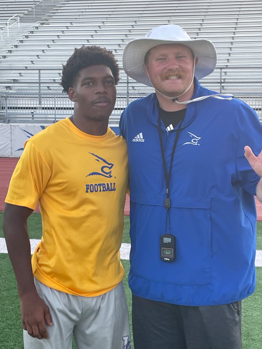 THE_ACE_TRAYLOR's tweet image. After a great camp at Texas A&M University Kingsville and a great conversation with Coach Delozier, I am blessed to receive an official offer! Thank you @CoachDeLo13 and @coachscottparr8.