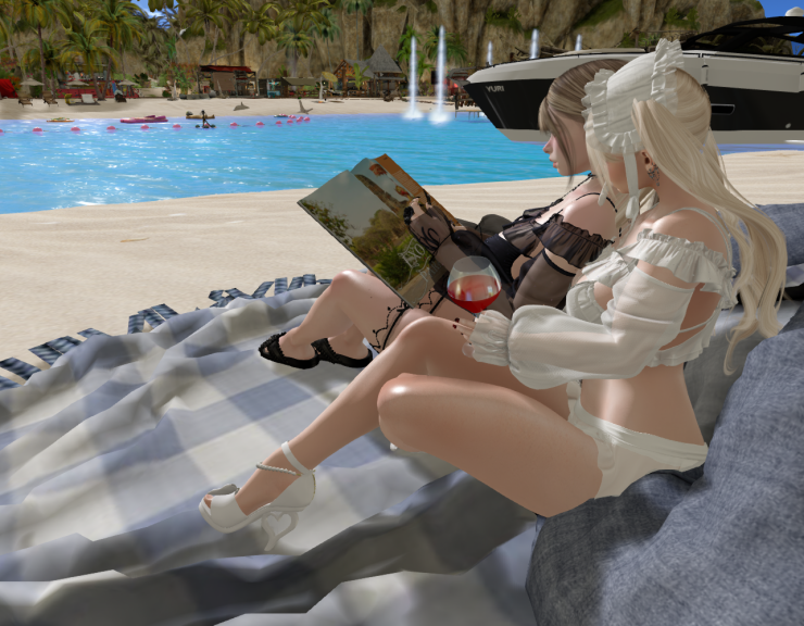 お揃いの水着でISEKAIに遊びに行った👙