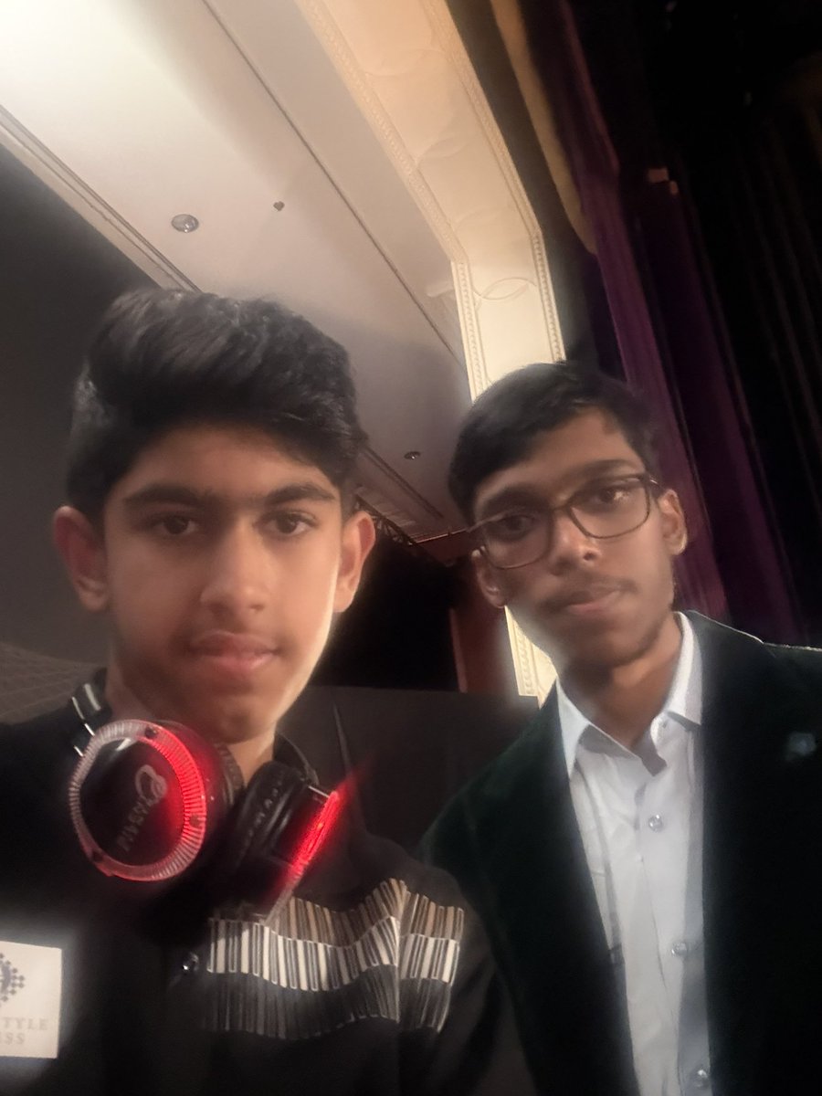 sheetal_nayar's tweet photo. Met the people who inspire me …chess legends https://t.co/hTNYUCxN42