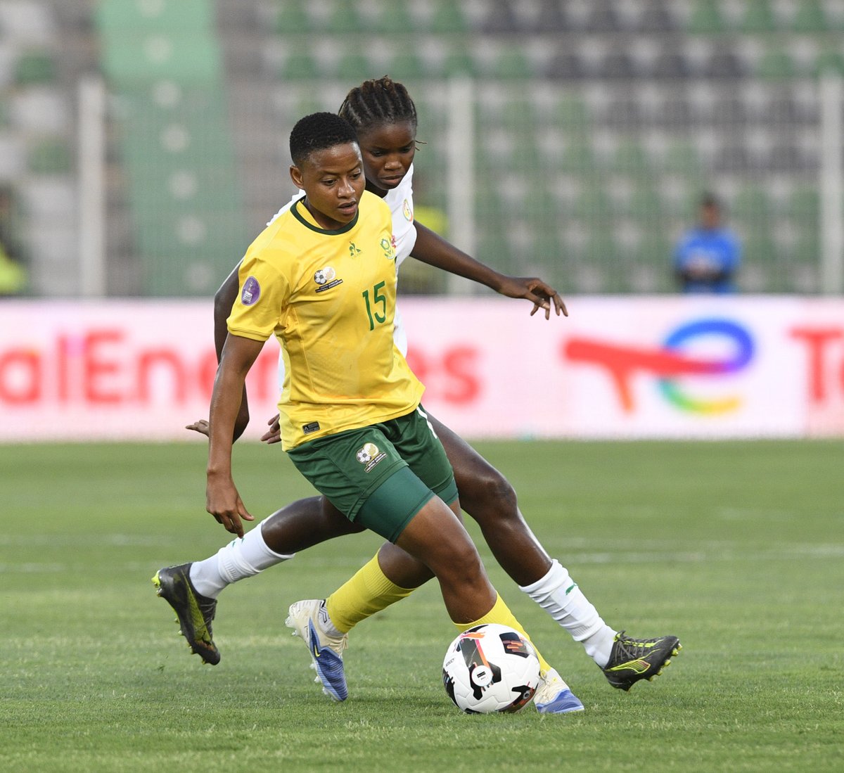 ShakesRampedi's tweet photo. Geez man this game is nerve wrecking stuff 😫😫😫

A game of not loads of clear chances between Senegal and South Africa 

I hope Banyana Banyana can get the win before Penalties, because that will send the nerves through the roof

#TotalEnergiesWAFCON2024 https://t.co/f4aKsq52Gs