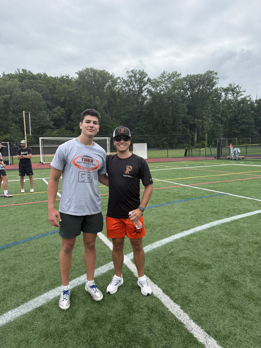 SimonFassberg's tweet image. Had a great time @PrincetonFTBL camp today. Thank you @CoachBobSurace @CoachRosenbaum and @CoachWFox for an amazing camp.
@CoachPoeWins @Coach_Loughlin @LvilleBigRedFB @QBCoachBrady