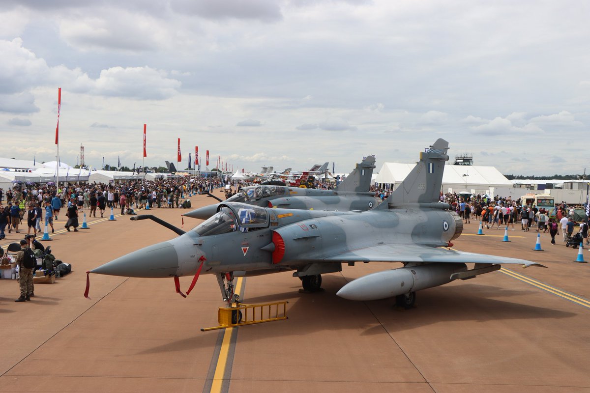 Stam_Pittas's tweet image. Με τα #Mirage2000_5 στο @airtattoo #RIAT25