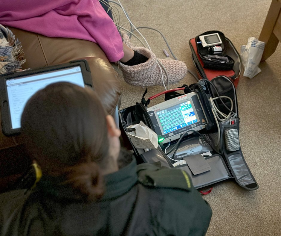 NWAmbulance's tweet image. A simple thank you can mean the world💚
One family said of our 999 service:
“Really friendly…treated my dad with respect/dignity and made him laugh. Mum too. Thank you.”
Kind words remind our teams that the little things matter.
Share yours: search “share your experience NWAS”