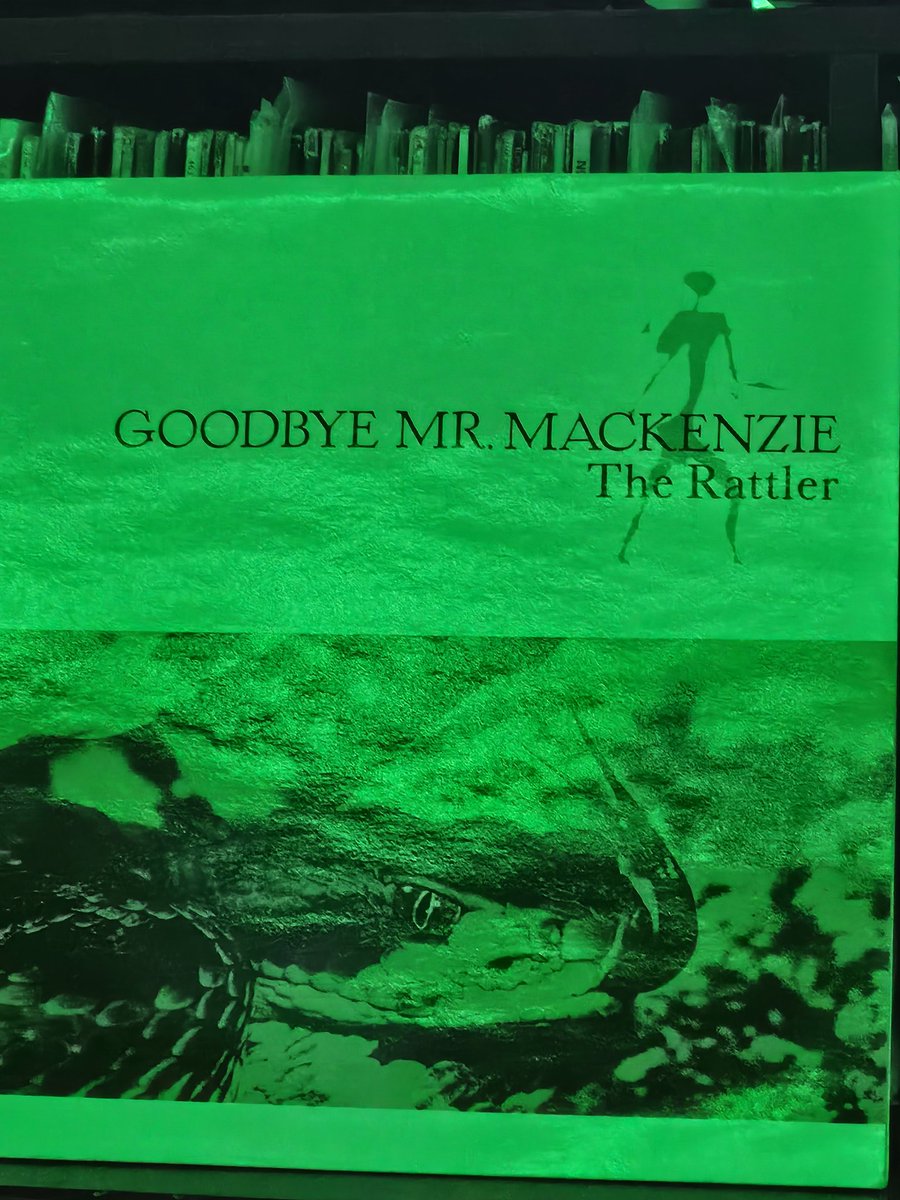 kizer1970one's tweet photo. Goodbye mr mackenzie, cracking band.. https://t.co/U4AtveTAbs