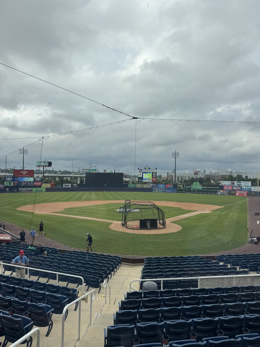 AidanDoc__'s tweet image. The Wilmington Blue Rocks continue their weekend series against the Aberdeen IronBirds (Orioles high-A) at 6:05 PM tonight.
I’ll be on the call on MiLB.TV and Rowanradio.com channel 2 with @OwenTColwell.
Tune in!