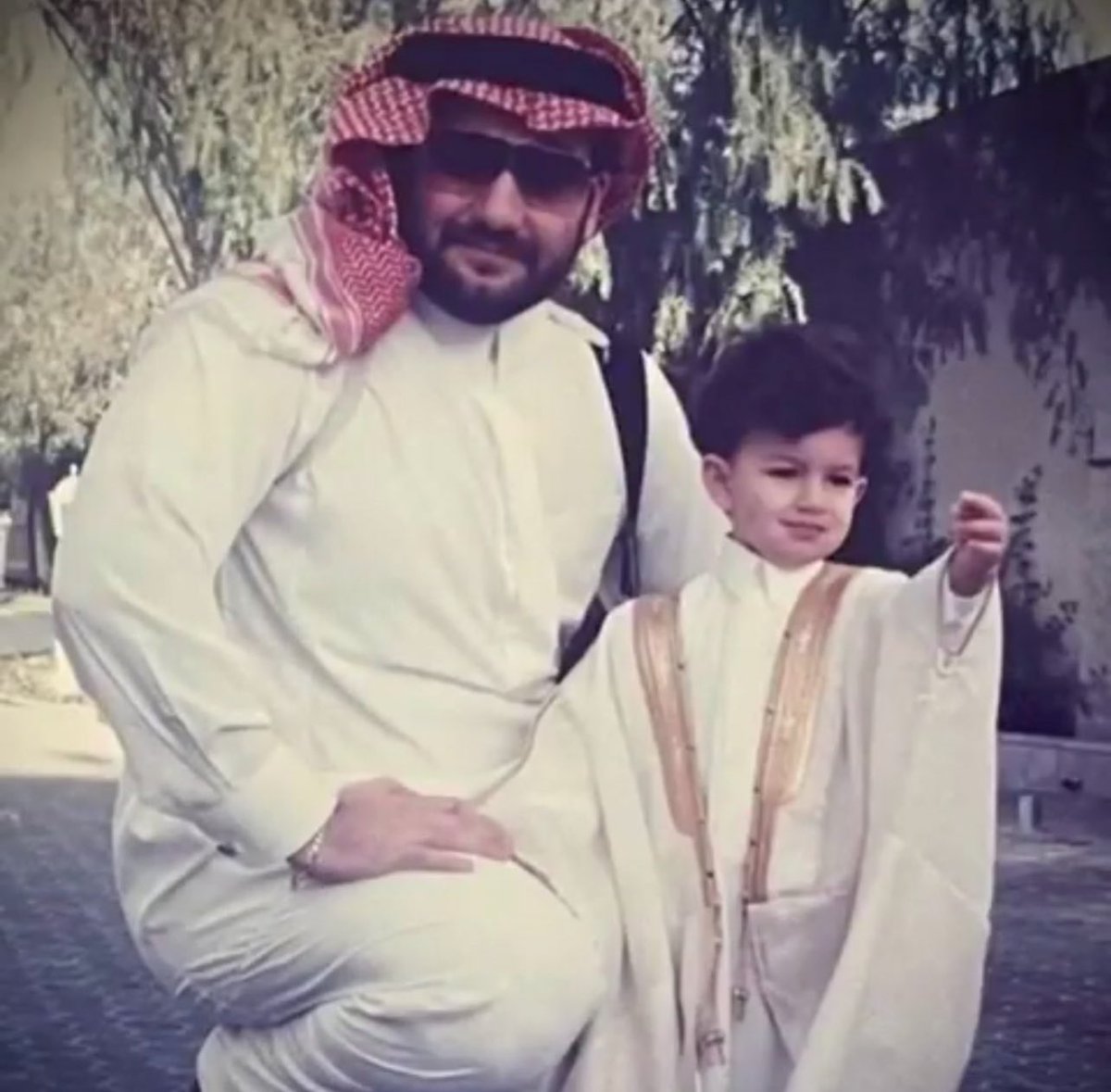 io0_m's tweet photo. لاحول ولا قوة الا بالله و الله قلبي يوجعني،  كان دايم عندي امل انه يصحى الله يرحمه ويغفرله يارب ، الموت حق على كل مخلوق الله يرحمه ويغفر له .. 

 #الوليد_بن_خالد_بن_طلال https://t.co/9HYLUcySVR