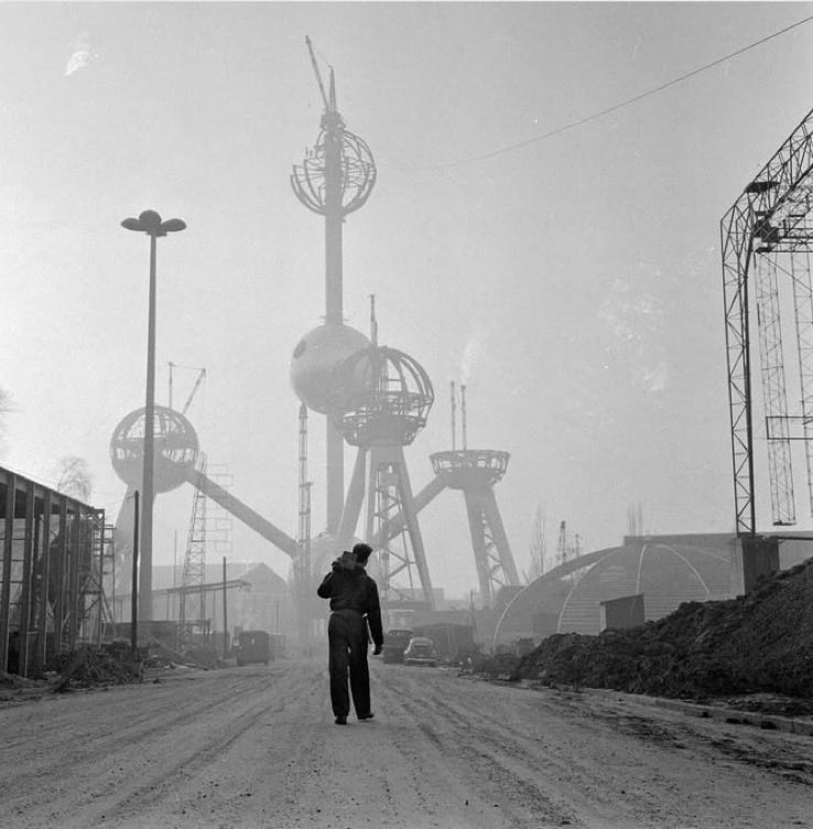 jblaute (@jblaute) on Twitter photo Tomorrowland 1957. Tomorrowland 1957.