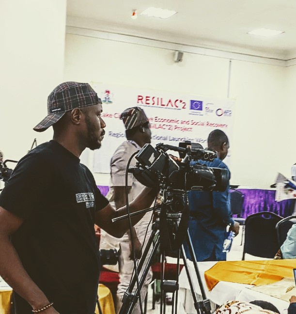 M o n a r c hO 🔰 tweet media