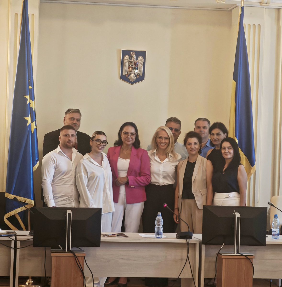 IRBruynseels's tweet image. Chiar dacă e sezon de concedii, specialiștii din Inițiativa Națională Antidrog (INAD) continuă munca!
Grupul Educație și Prevenție s-a reunit – fizic și online – pentru a veni cu soluții concrete, care să ajute copiii și tinerii.
Am discutat:
👉evaluarea programelor naționale…