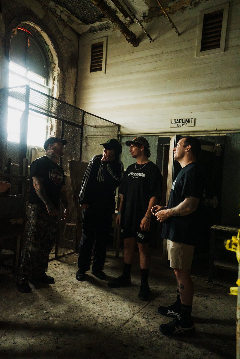 AlphaWolfCVLT's tweet image. You guys are crazy for grooving with us at Midday 😴 at a prison!!
Thank you for having us @InkcarFestival
The Summer Of Loud Tour is kicking back into action today at York, PA - York State Fair, see you at 3:40pm
P: @uglivia