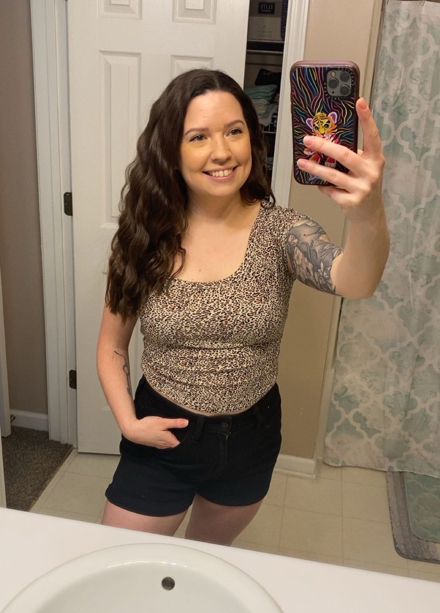 Mizzars_'s tweet image. Crazy how confident a new pair of shorts can make you feel ๐โจ