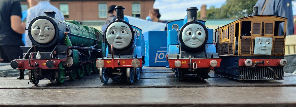 Old friends in O scale 
<a href="/SudderyM/">Suddery Station Master</a> :3