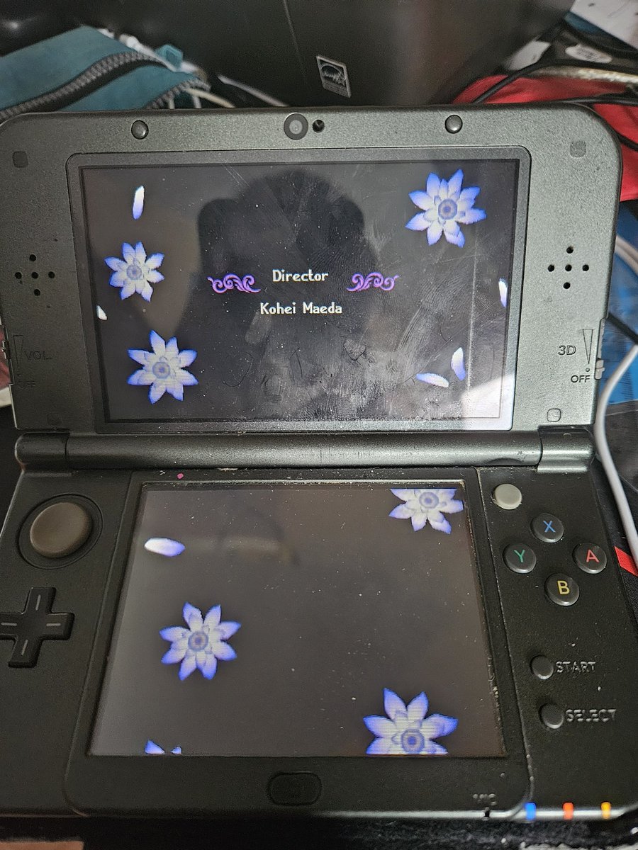 Akan 🦊❄️ tweet media