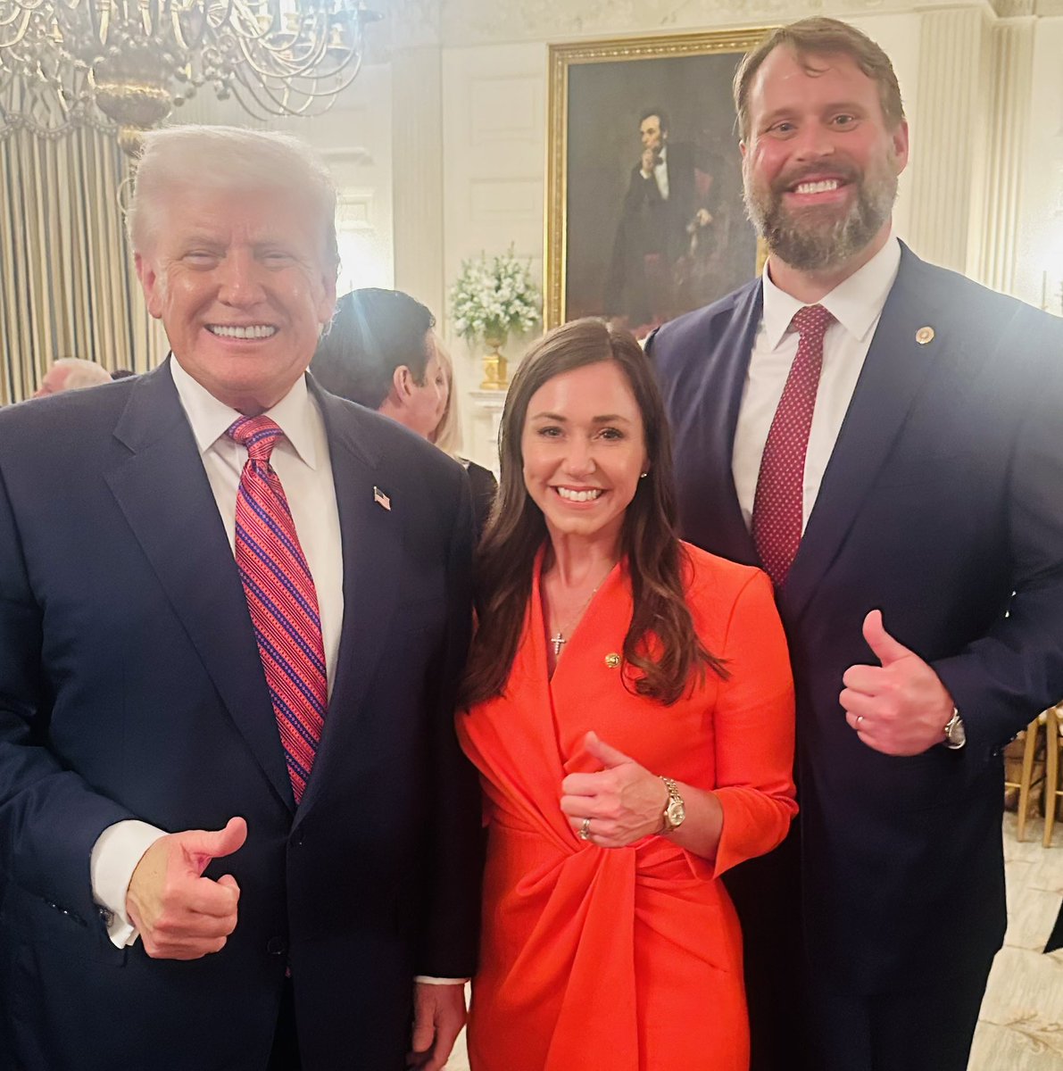 KatieBrittforAL's tweet image. Incredible evening last night celebrating the historic Working Family Tax Cuts that put Americans First 🇺🇸 thank you @realDonaldTrump for keeping your promises.