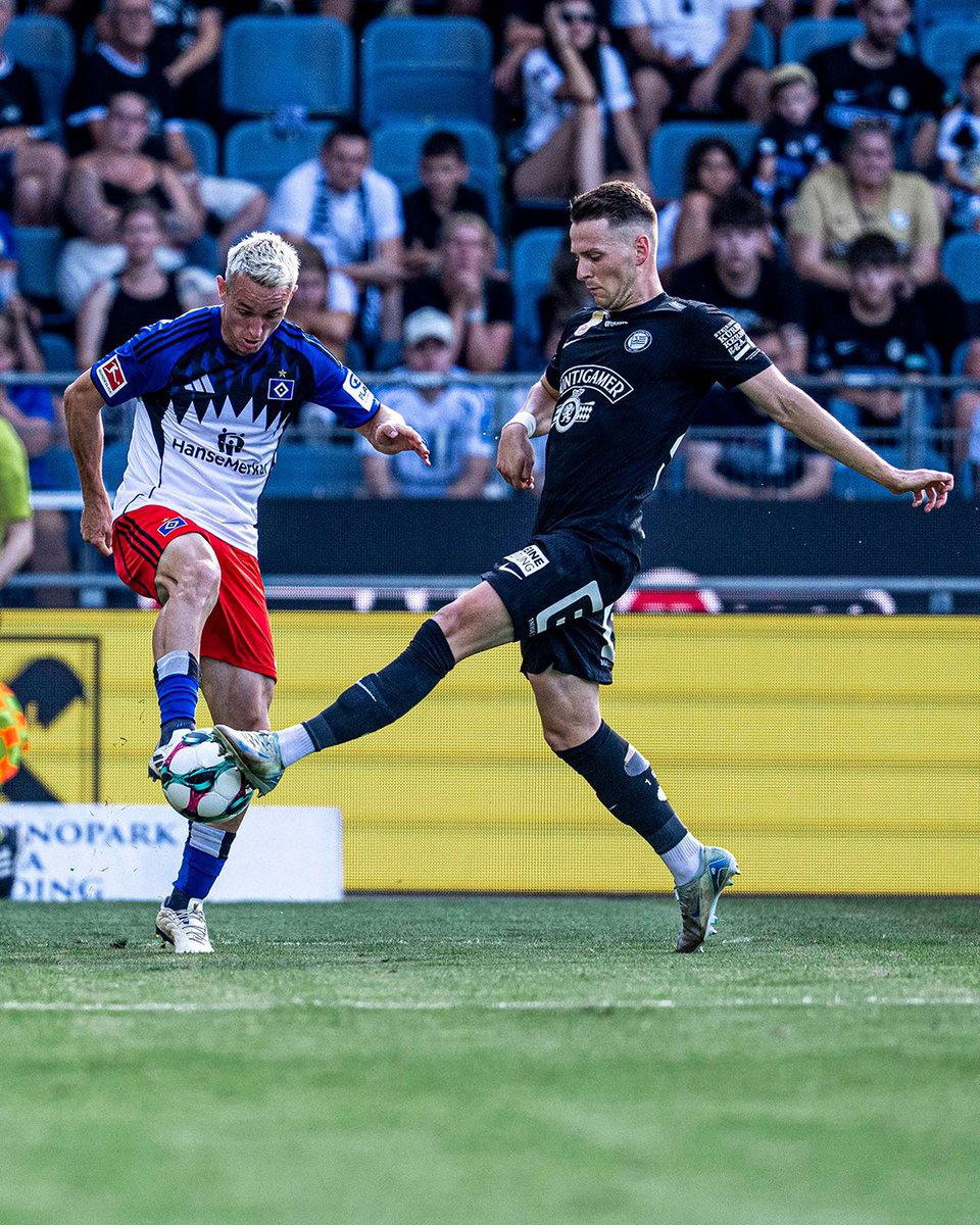 HSV_English's tweet image. It’s a wrap! ✔️ Graz win today’s test 2-1. Lots of learnings! 🤝
#nurderHSV