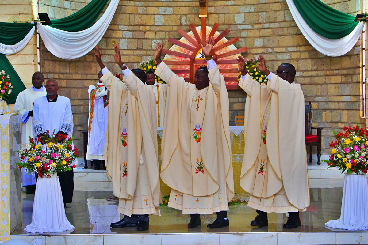 Rev. Dominic Mutunga, SJ, Rev. Paul Mutie, SJ &amp; Rev. Nahum Osman, SJ were ordained priests at St. Joseph the Worker Parish, Kangemi, by Bishop David Kamau.

Missioned to serve as Companions of Jesus — for faith, justice &amp; reconciliation.

AMDG | #Jesuits #Ordination #MenForOthers