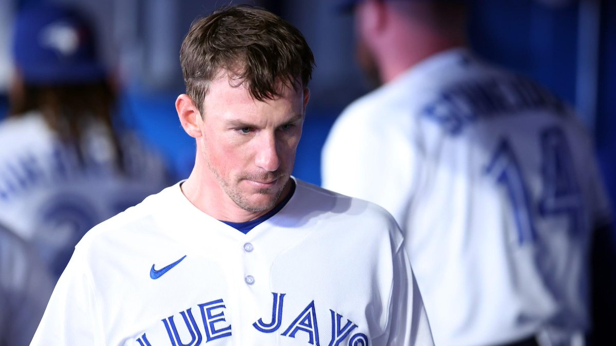 But hold up, Bassitt’s not just a starter—he’s a bullpen stunt double too! On July 13, he strutted in for a scoreless inning like he’s auditioning for a Marvel movie.