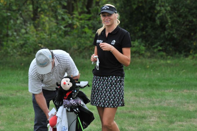 Congratulations to my friend Céline Manche from Golf La Tournette today winning the National Stroke Play Championship at Ternesse in Belgium.
After 4 rounds and 21 (!) birdies Céline finished at -6, 5 strokes ahead of a Danish golfer, who was runner-up.