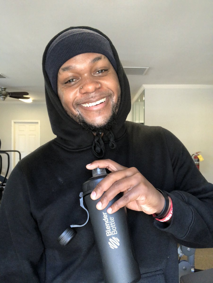 theeonlylv's tweet image. #SaturdaySweat 🥵🔥