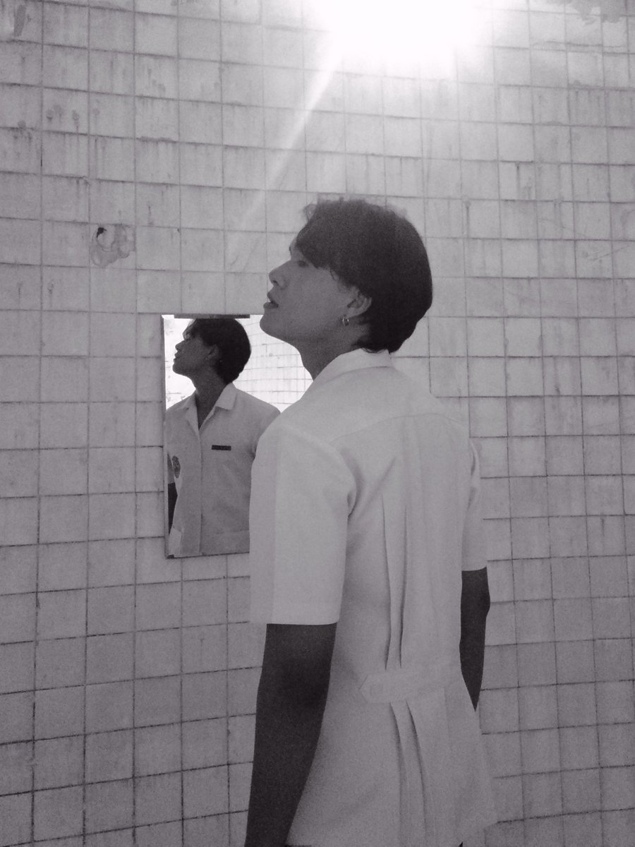 เพราะว่าใส่กาวน์แล้วคั้บบ