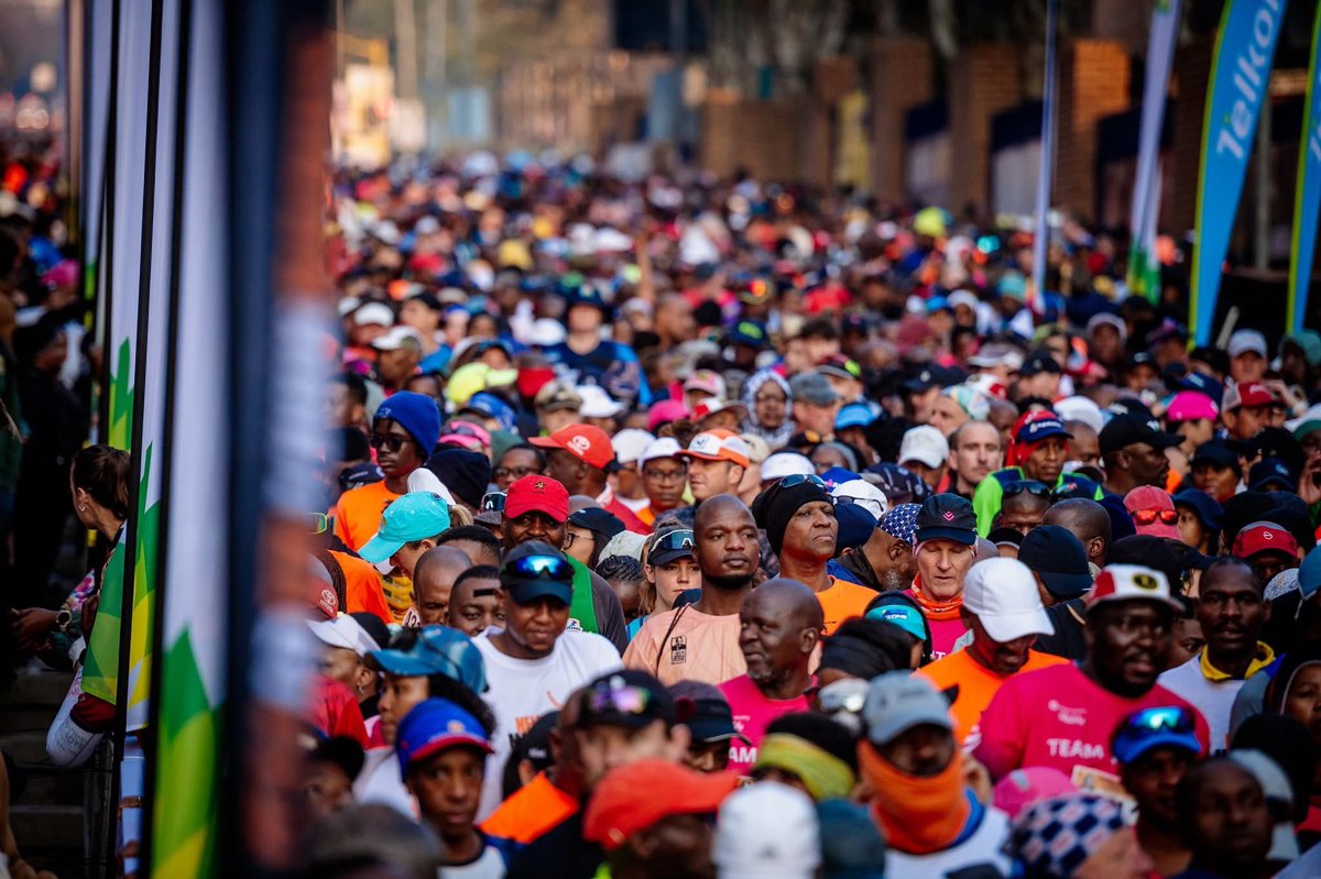 NelsonMandela's tweet image. A heartfelt thank you to everyone who joined us at the Mandela Day Walk & Run 2025 at the DP World Wanderers Stadium. Your energy, smiles, and every step you took are a powerful reminder that it is still in our hands to combat poverty and inequity.
Together, we honoured Madiba’s…