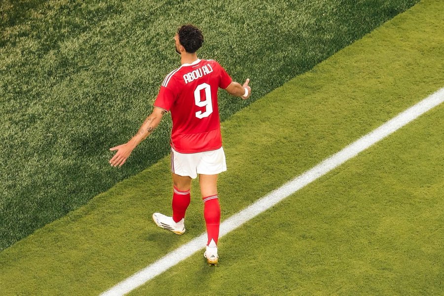 الأهلي ما بيتهزش.. واللي يفكر يساوم الكيان يتعلم الدرس!
وسام أبو علي وناديه الأمريكي رضخوا وختموها بالمبلغ اللي الأهلي حدده 💰
مش مجرد صفقة.. دي رسالة:
👊 مبادئ الأهلي لا تُكسر
👑 وحقوقه ما بتروحش
#الأهلي_فوق_الجميع
#مبادئ_الأهلي
#وسام_أبو_علي
#نادي_القرن
#الاهلي_مش_لعبه