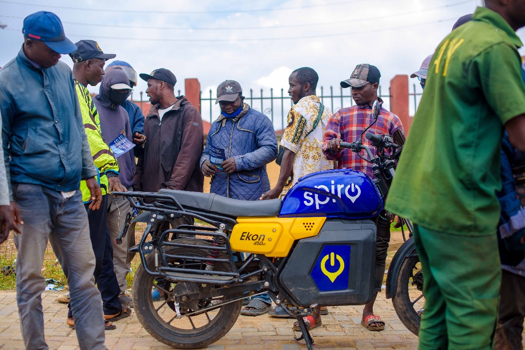 spironigeria's tweet photo. It has been pure excitement!
#Oshogbo, #Ede, #Ikire, #Ife, #Olode, #Ilesha
Riders in #Osun are gathering to experience the power, ease, and innovation of the #Spiro EKON bike firsthand!
This is more than a tour, it’s a movement.
#EkonNigeriaTour #RideElectric #SpiroNigeria https://t.co/tv0O24Iseh