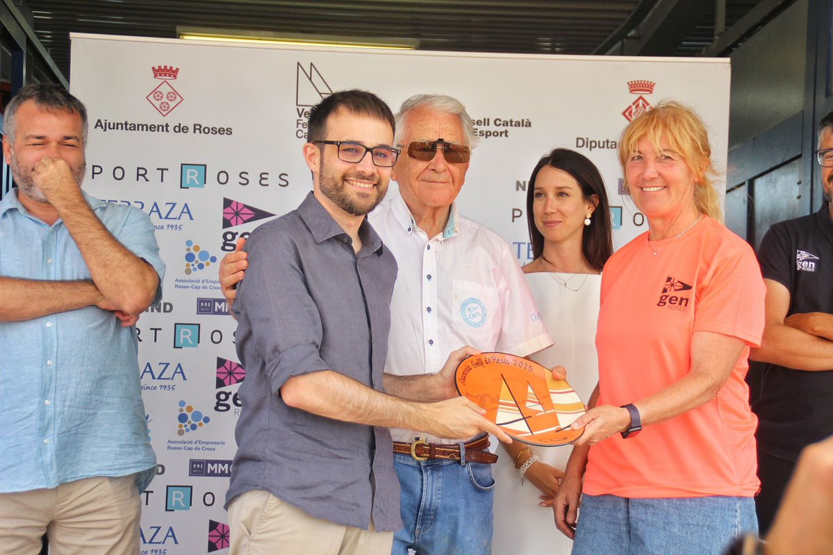 DiputacioGirona's tweet image. ⛵ La Travessia del Golf de #Roses ha celebrat avui la 1️⃣2️⃣a edició, després de l'ajornament de fa una setmana per les condicions meteorològiques.
🌊 Organitzada pel @RosesGEN, s'ha disputat l'1️⃣1️⃣è Memorial Eloi Borràs i el 5️⃣è Memorial Cris Barceló.
🏆El diputat de la #DdGi…