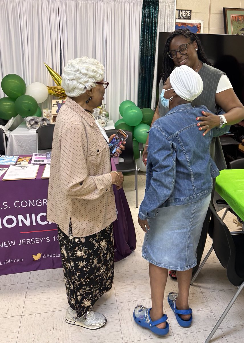 RepLaMonica's tweet image. We ❤️ our seniors in NJ-10! Team LaMonica hosted an amazing Bingo & Chat with our community at Bethany Baptist Church. It was full of fellowship and fun! 😊