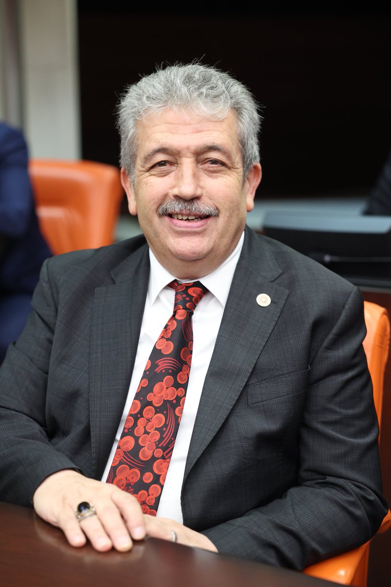 Ozsoy_sb's tweet image. 📌 #TBMM 

Genel Kurul Çalışmalarımıza Devam Ediyoruz

#kanun #yasa #yasama #kanun #Kayseri #Ankara #Türkiye #türkiyeyüzyılı #RecepTayyipErdoğan #akparti #milletvekili #mesai 

@RTErdogan  @Akparti @abuyukgumus @huseyinokandan @akpartikayseri @OsmanMesten16 @vehbikoctr