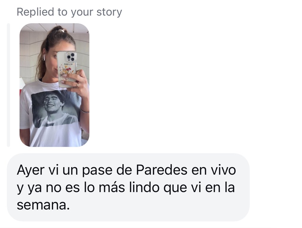 a ella le escribieron 365 cartas de amor 💌

y a mí: